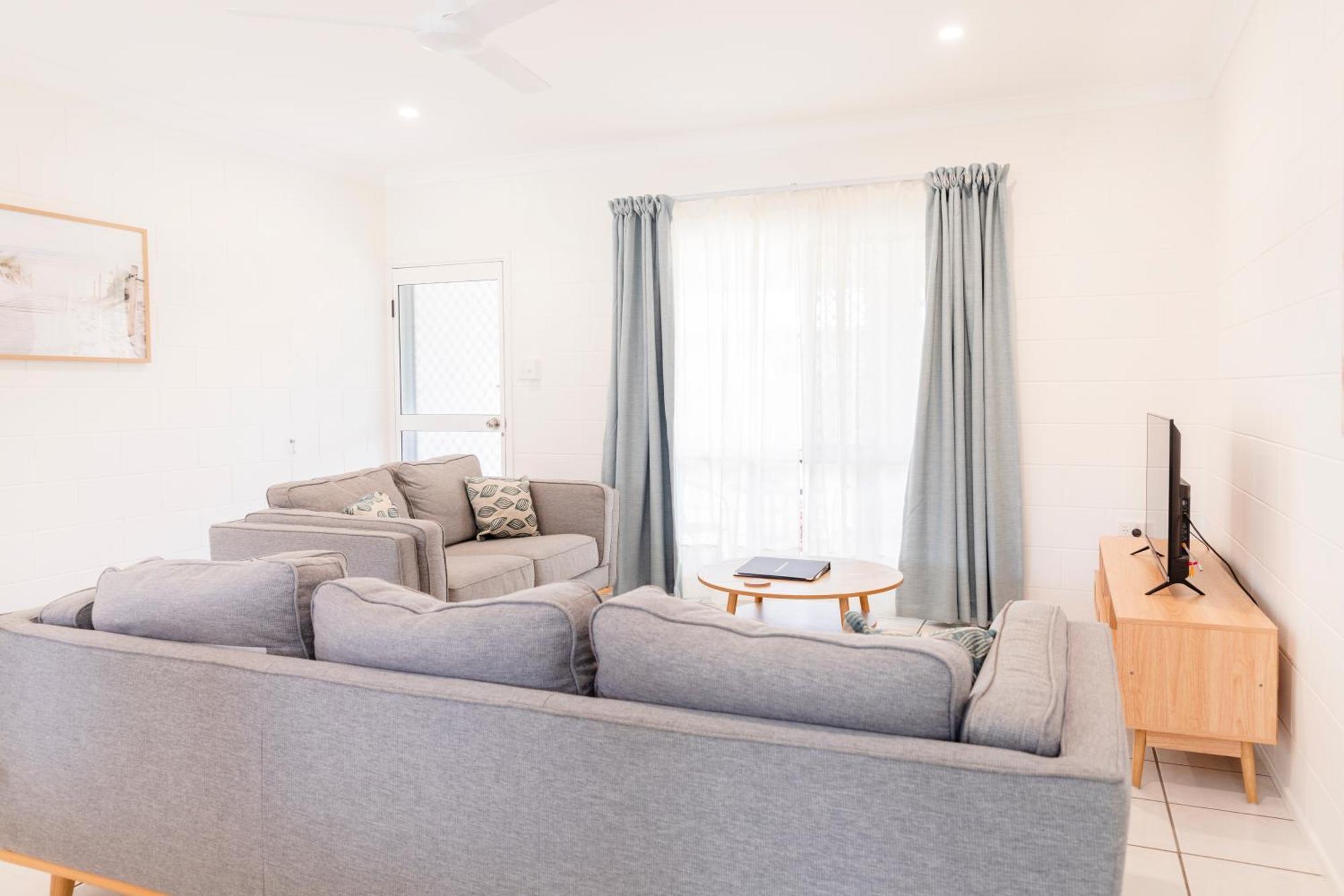 Palm View Holiday Apartments Bowen Dış mekan fotoğraf