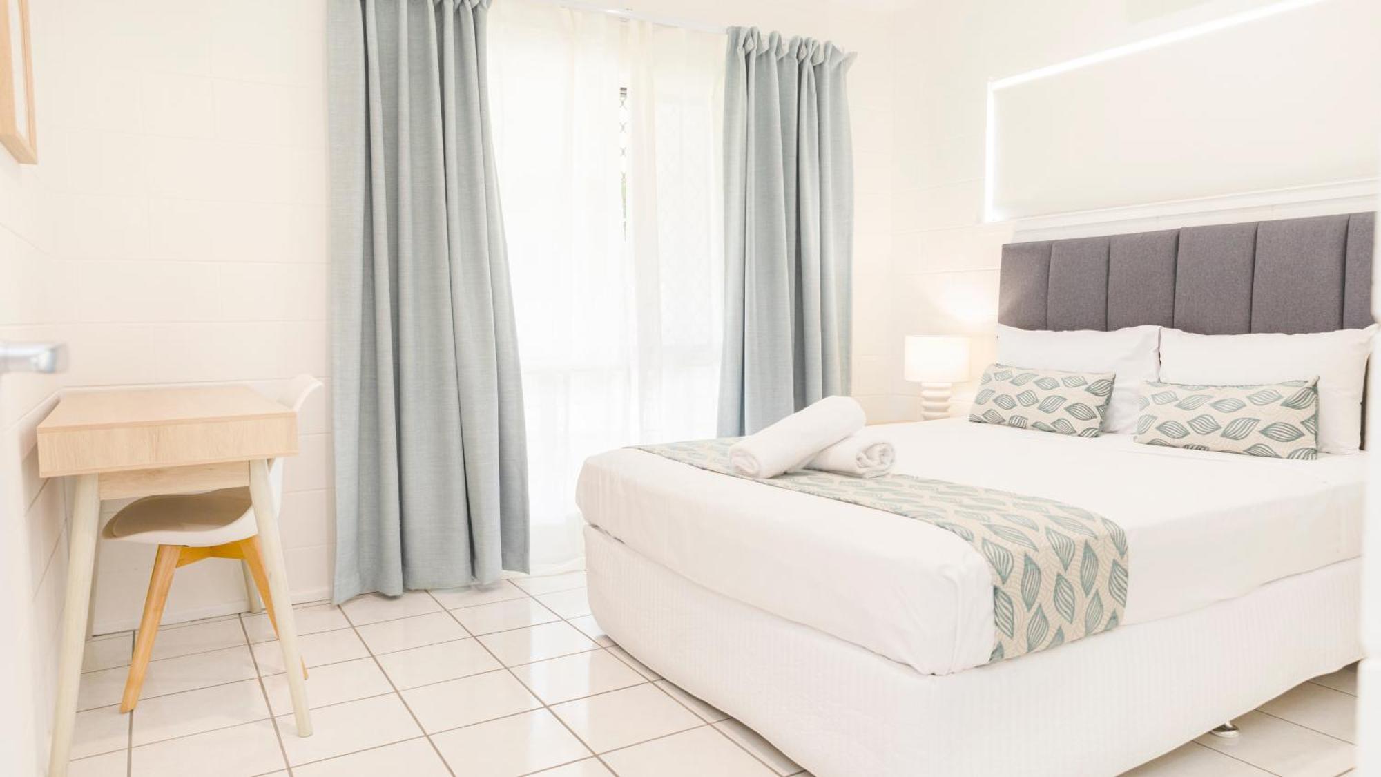 Palm View Holiday Apartments Bowen Dış mekan fotoğraf