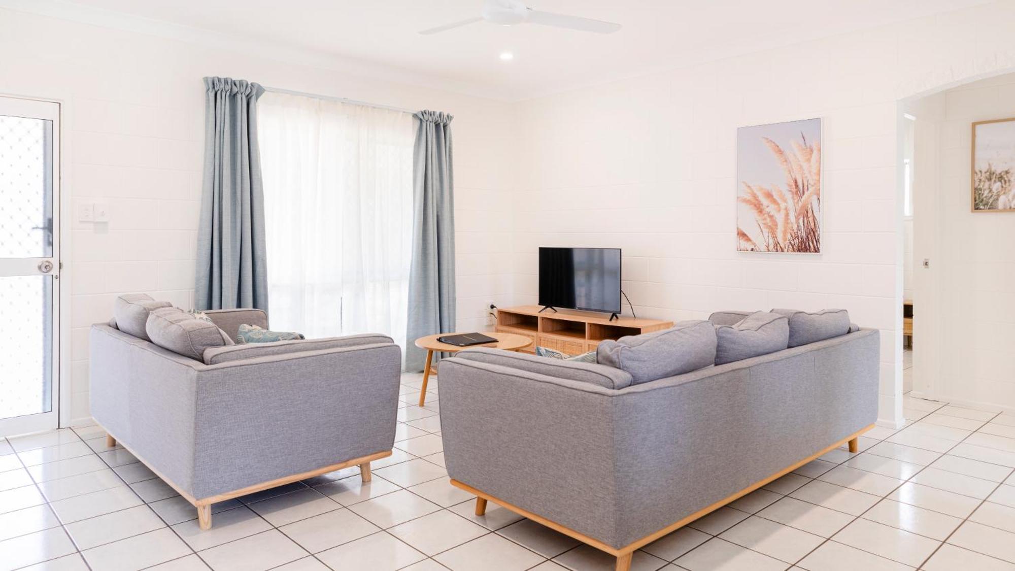 Palm View Holiday Apartments Bowen Dış mekan fotoğraf